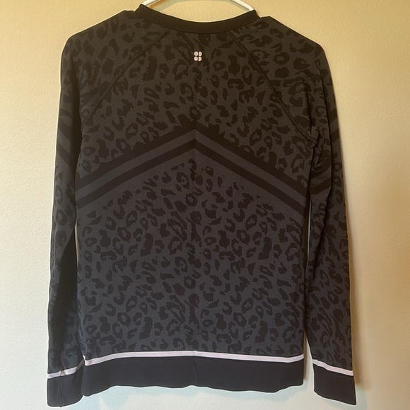 Sweaty Betty size small animal print warm up top like new pink accent - Picture 2 of 4
